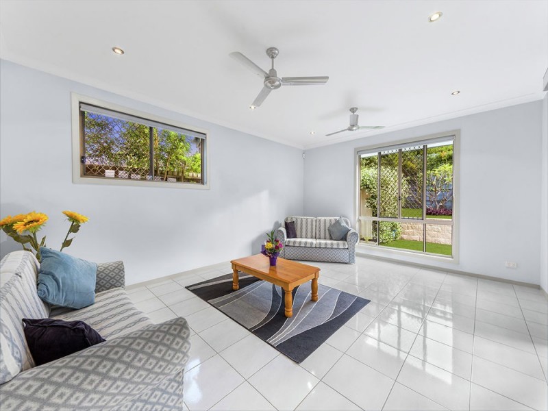 44 BUDERIM STREET, Manly QLD 4179