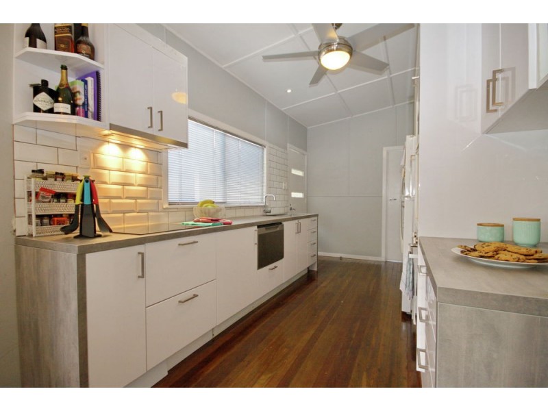 34 Arakurta Street, Lota QLD 4179