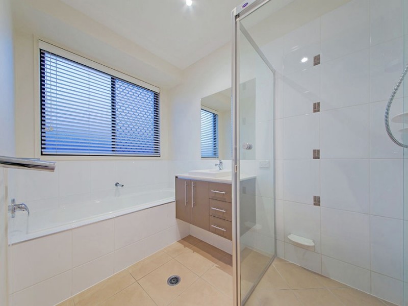 39 Higgs Circuit, Wynnum West QLD 4178