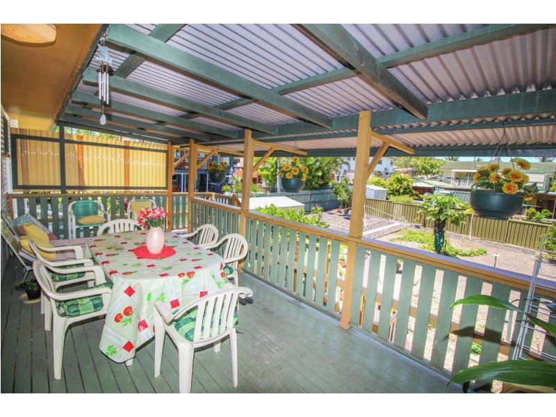 19 Kenmar St, Wynnum West QLD 4178