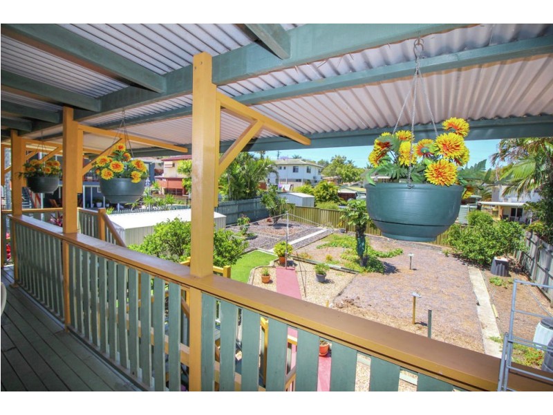 19 Kenmar St, Wynnum West QLD 4178