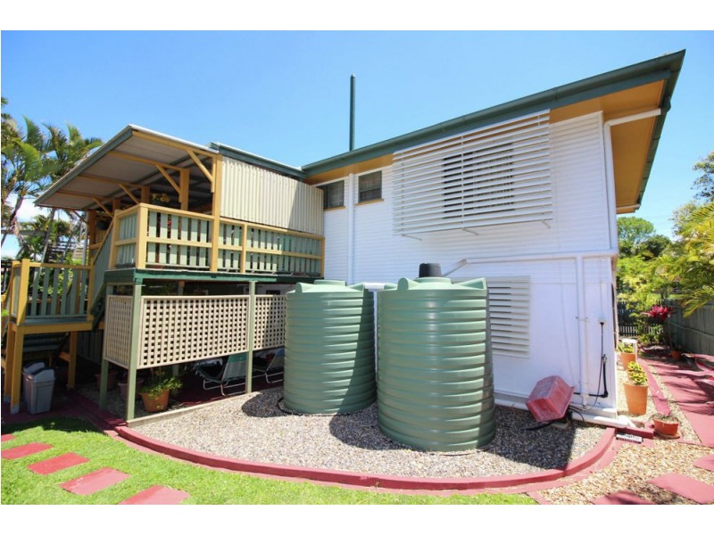 19 Kenmar St, Wynnum West QLD 4178