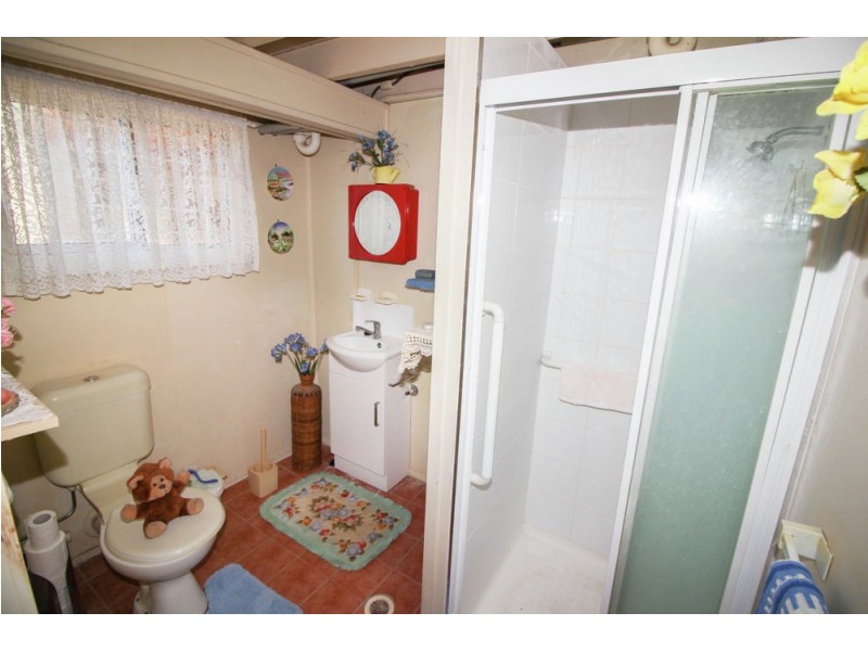 19 Kenmar St, Wynnum West QLD 4178