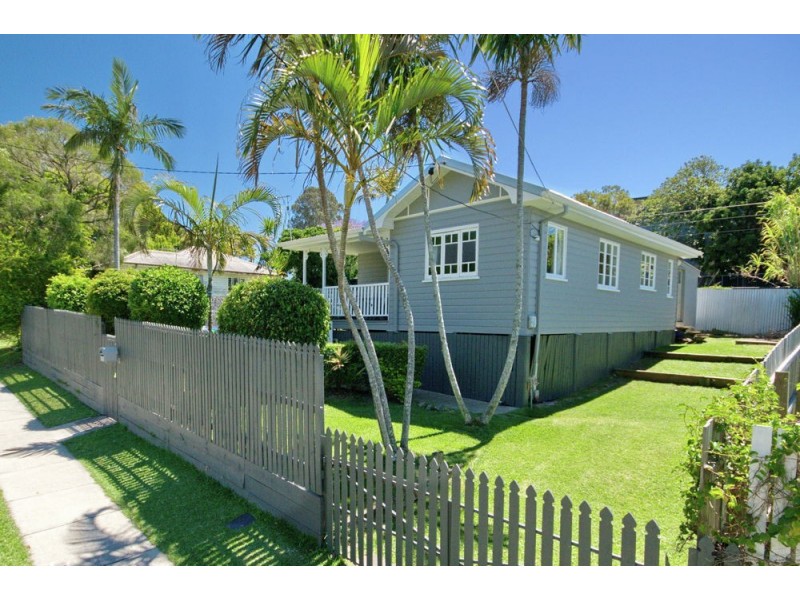 16 Harman Street, Manly QLD 4179