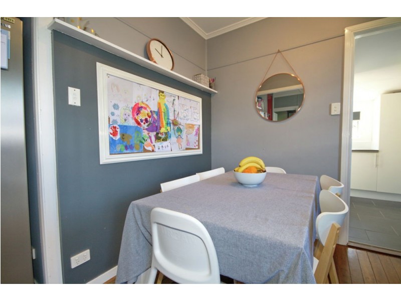 16 Harman Street, Manly QLD 4179