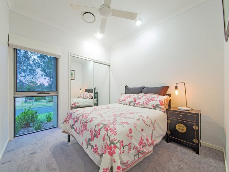 24 Barrington Crescent, Wakerley QLD 4154