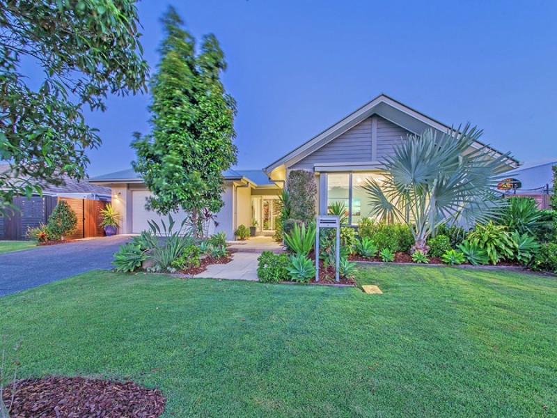 13 Macquarie Street, Wakerley QLD 4154