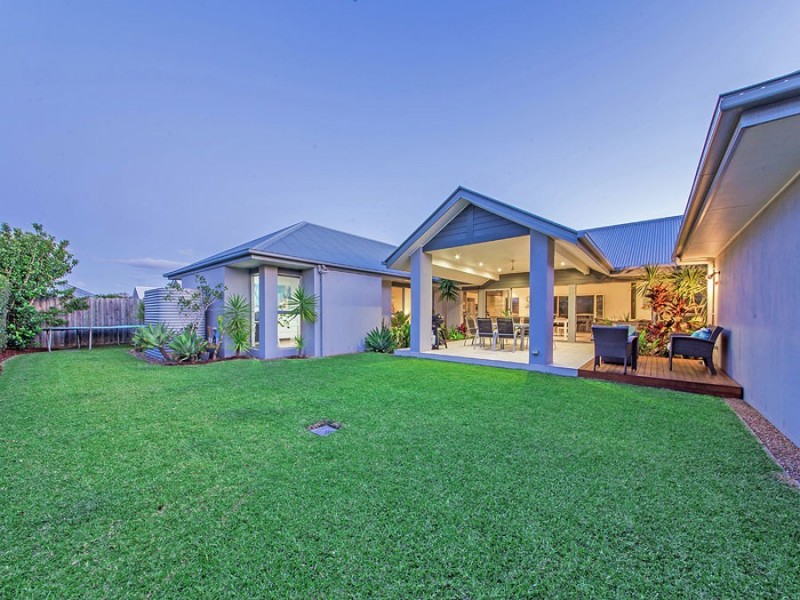 13 Macquarie Street, Wakerley QLD 4154