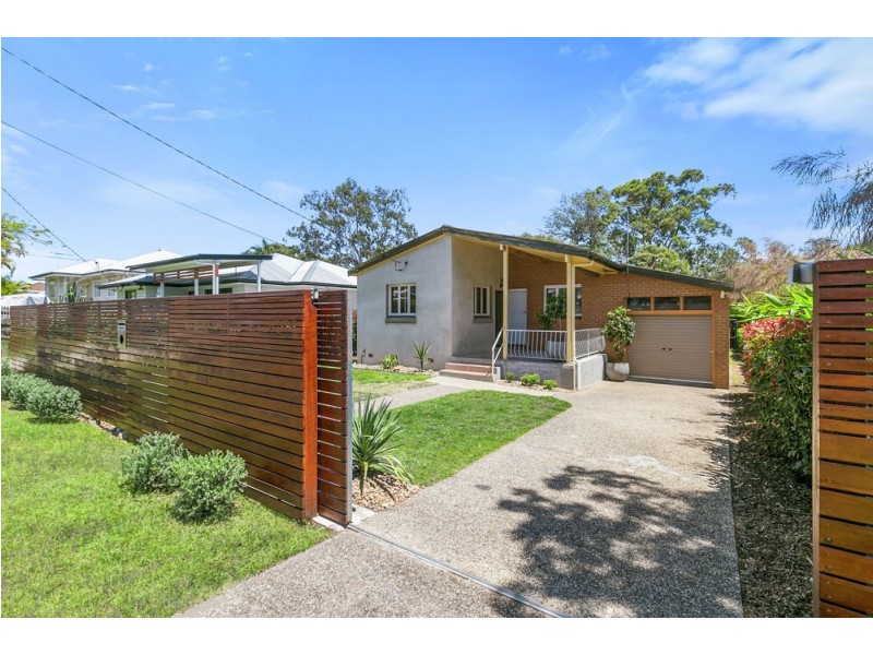 35 Tingalpa Street, Wynnum West QLD 4178