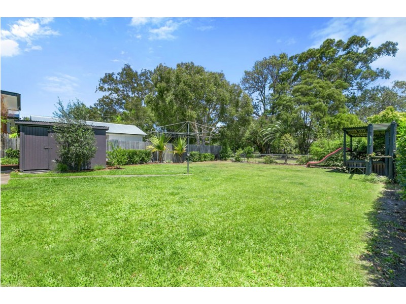 35 Tingalpa Street, Wynnum West QLD 4178