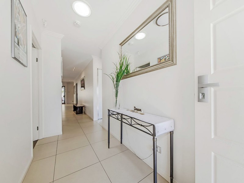 61 Williams Street, Wakerley QLD 4154