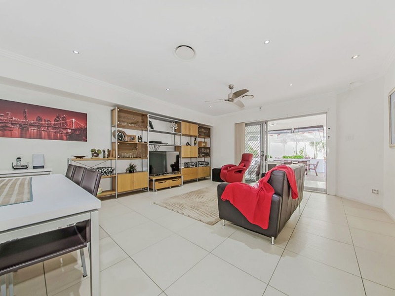 61 Williams Street, Wakerley QLD 4154
