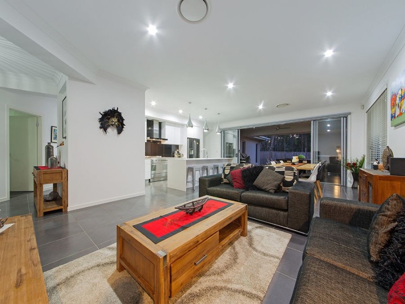 19 Gardenia Place, Wakerley QLD 4154