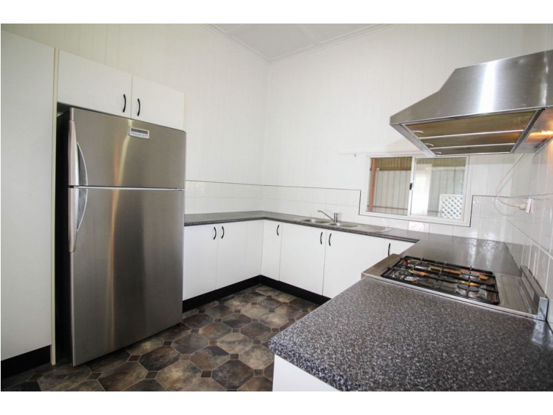 11 Foley Rd, Hemmant QLD 4174