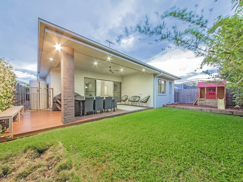 69 Foxwood Circuit, Wakerley QLD 4154