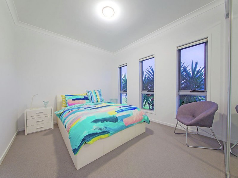 69 Foxwood Circuit, Wakerley QLD 4154