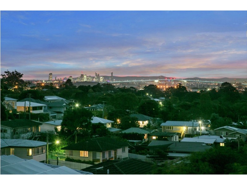 20 Banoon Drive, Wynnum QLD 4178