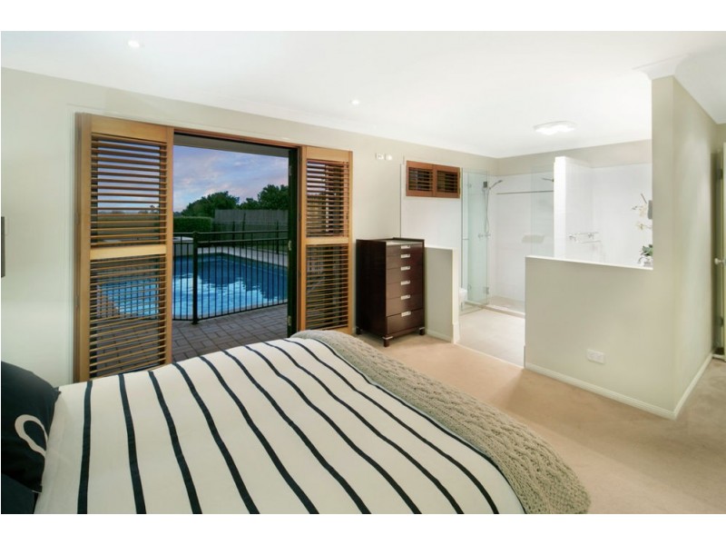 20 Banoon Drive, Wynnum QLD 4178