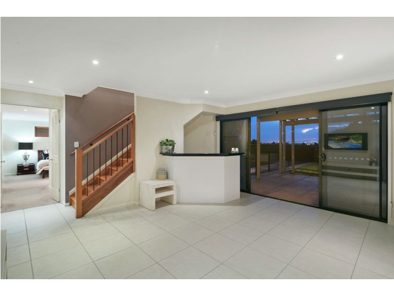 20 Banoon Drive, Wynnum QLD 4178