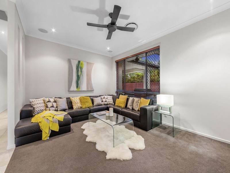 63 Red Gum Crescent, Wakerley QLD 4154