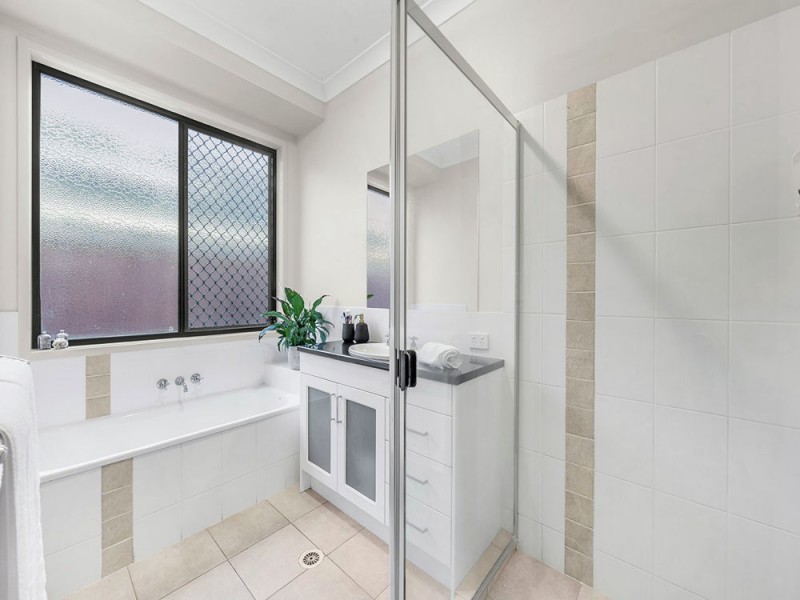 63 Red Gum Crescent, Wakerley QLD 4154