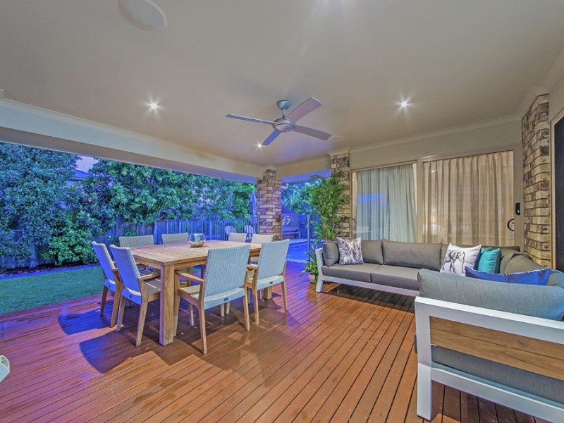 12 Blue Gum Place, Wakerley QLD 4154