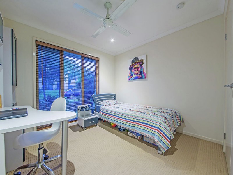 12 Blue Gum Place, Wakerley QLD 4154