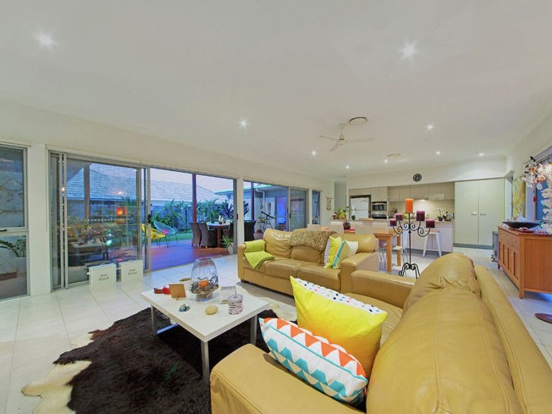 35 Watervale Parade, Wakerley QLD 4154