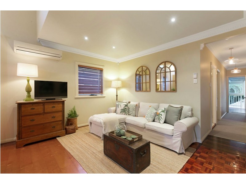 103a Waterview Ave, Wynnum QLD 4178