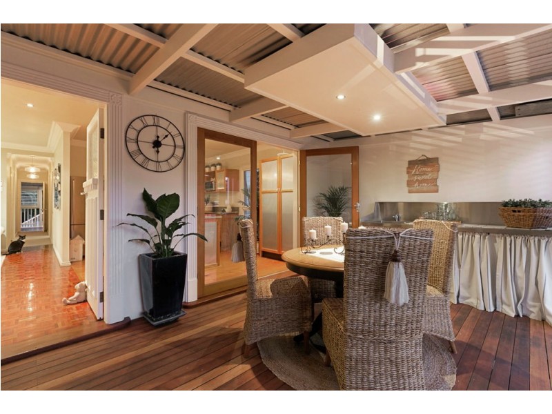 103a Waterview Ave, Wynnum QLD 4178