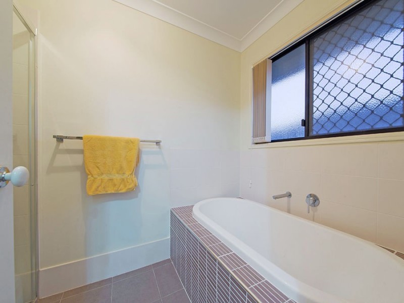 79 Moss Road, Wakerley QLD 4154