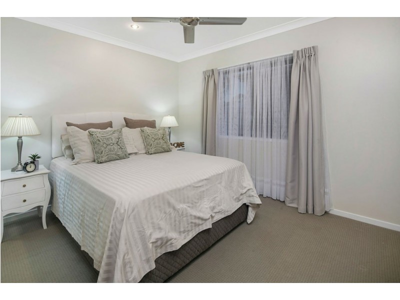 27 Bridgewater Pl, Lota QLD 4179