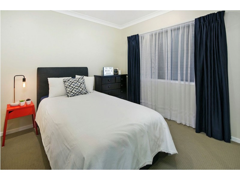 27 Bridgewater Pl, Lota QLD 4179