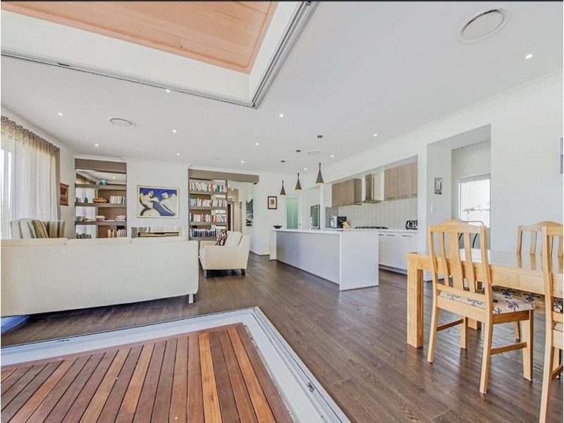 18 Clive Road, Birkdale QLD 4159