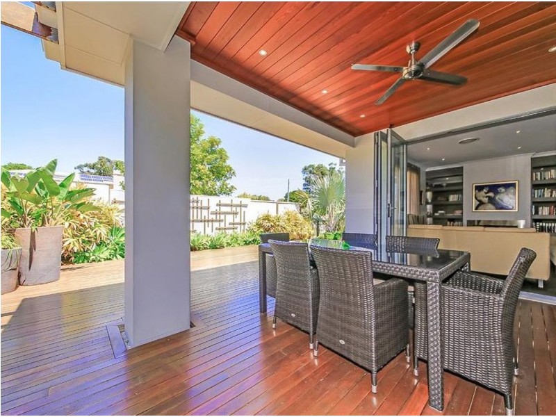 18 Clive Road, Birkdale QLD 4159