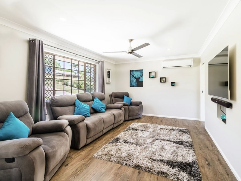 175 Castile Crescent, Edens Landing QLD 4207