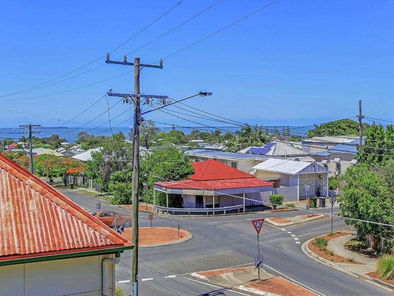 77 Kingsley Terrace, Wynnum QLD 4178