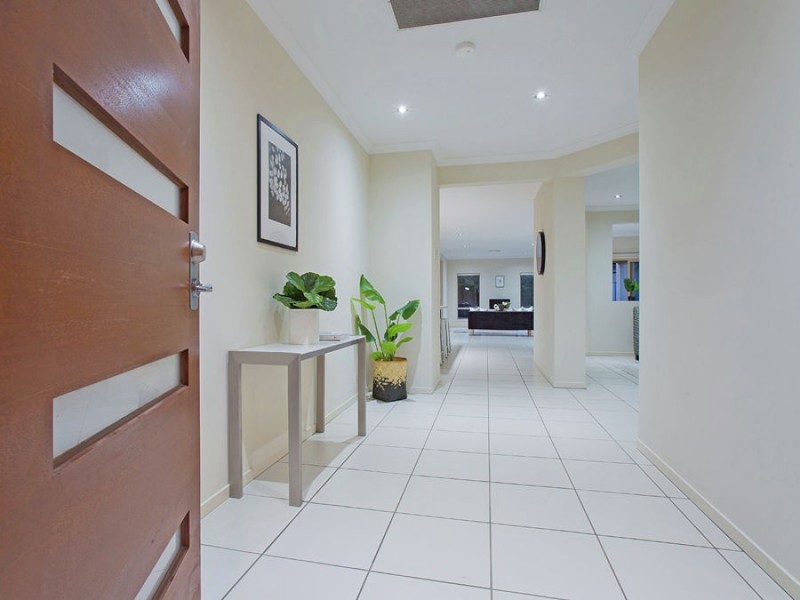 32 Figtree Place, Wakerley QLD 4154