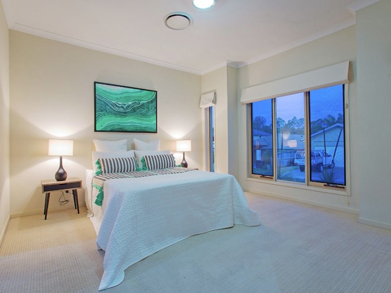 32 Figtree Place, Wakerley QLD 4154