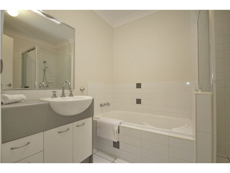 22/83 Dibar Street, Wynnum QLD 4178