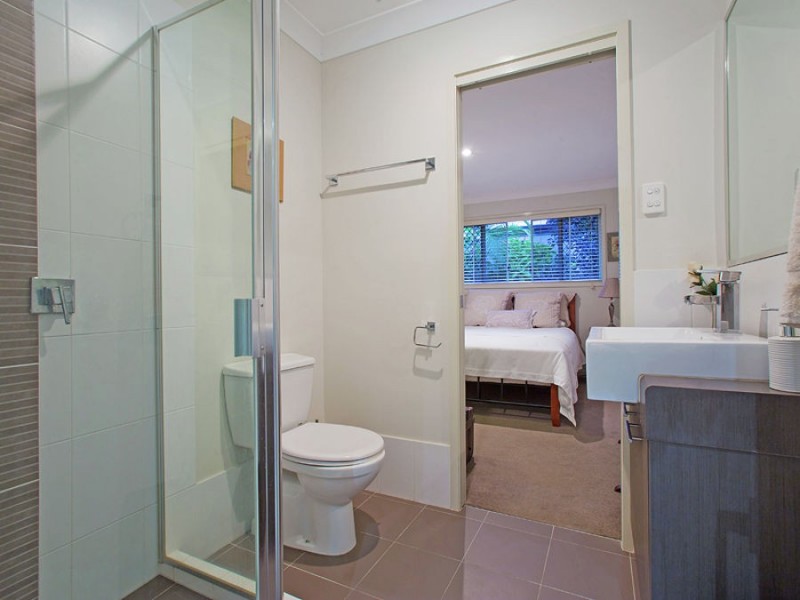 11 Chipping Close, Wakerley QLD 4154
