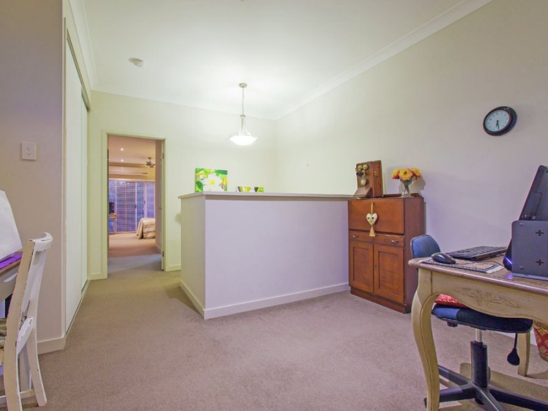 11 Chipping Close, Wakerley QLD 4154