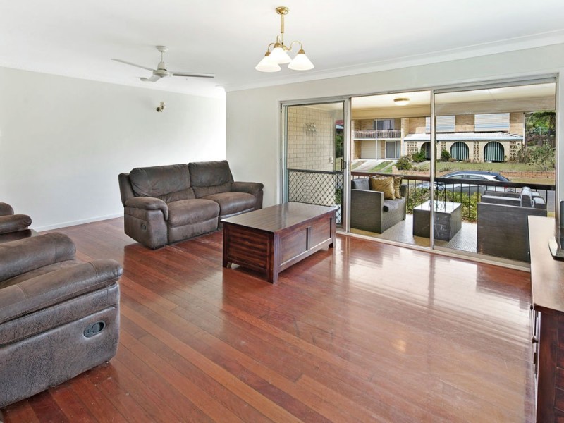 12 Gralunga Street, Mansfield QLD 4122