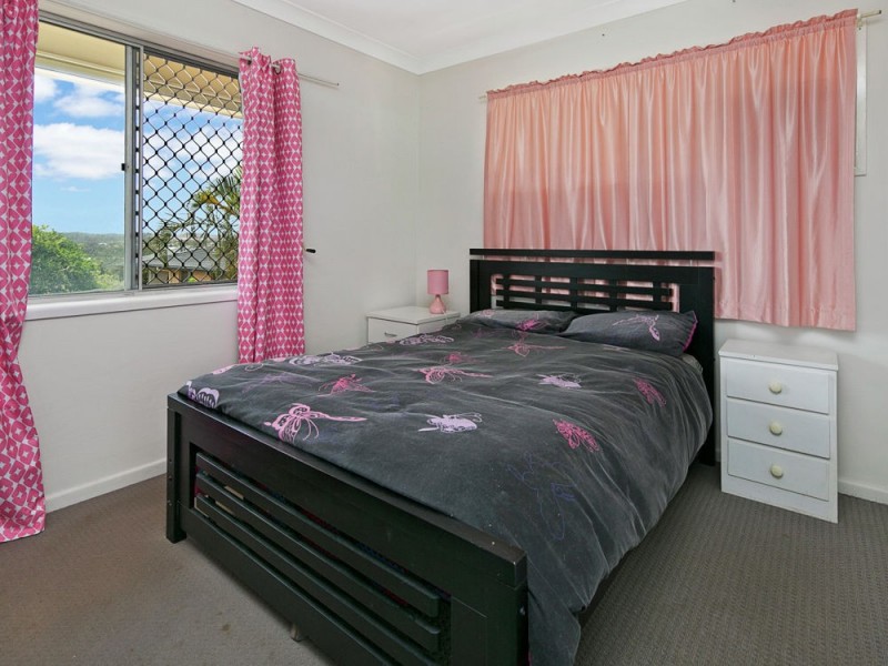 12 Gralunga Street, Mansfield QLD 4122