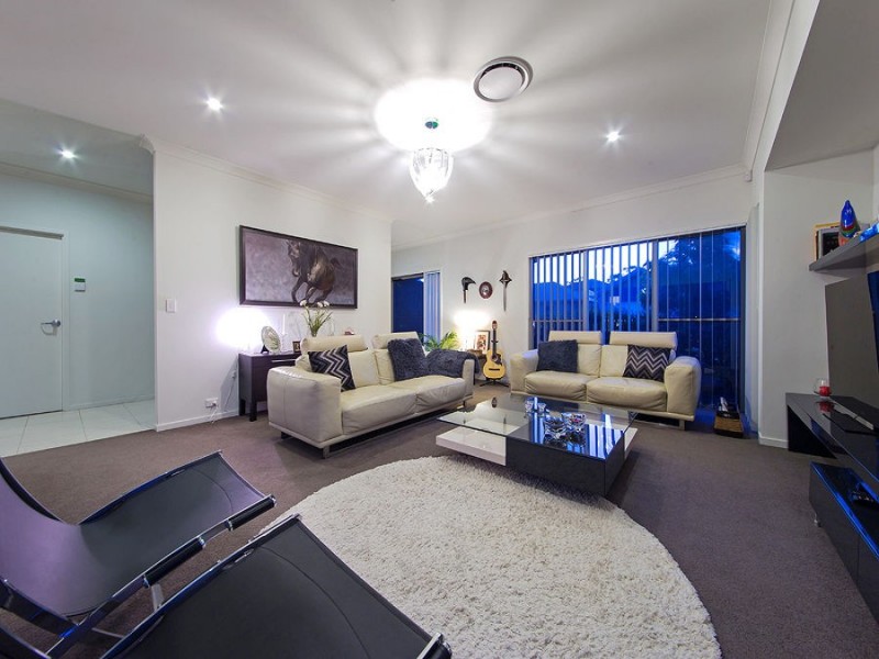 77 Brook Street, Wakerley QLD 4154