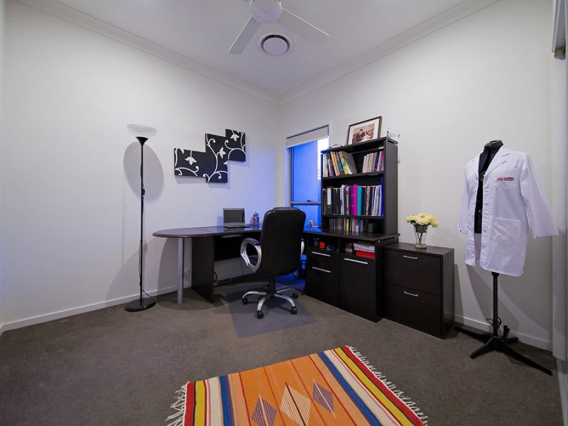 77 Brook Street, Wakerley QLD 4154