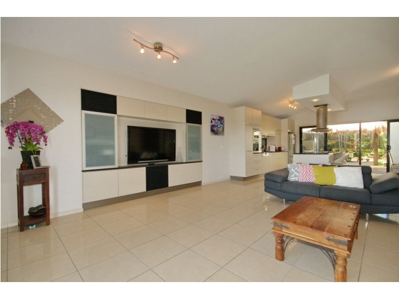 21 Clarance Street, Wakerley QLD 4154