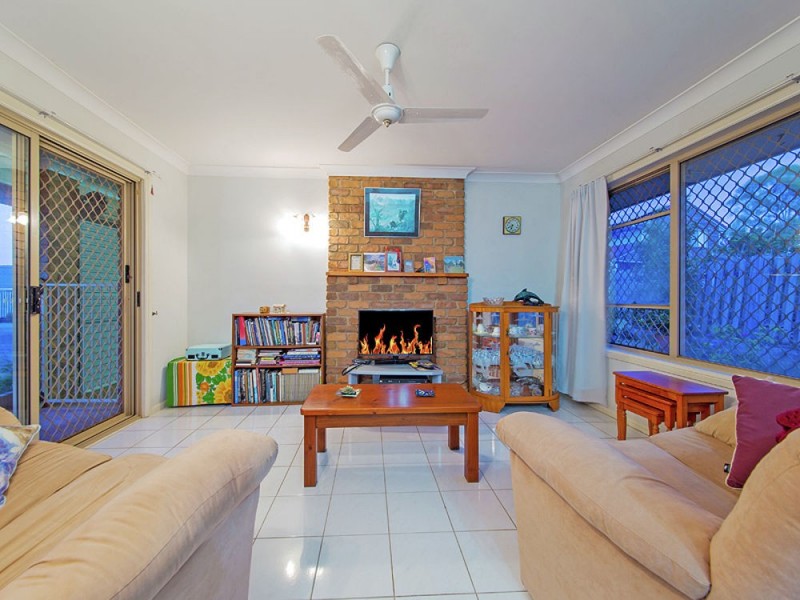 12 Trevally Crescent, Manly West QLD 4179