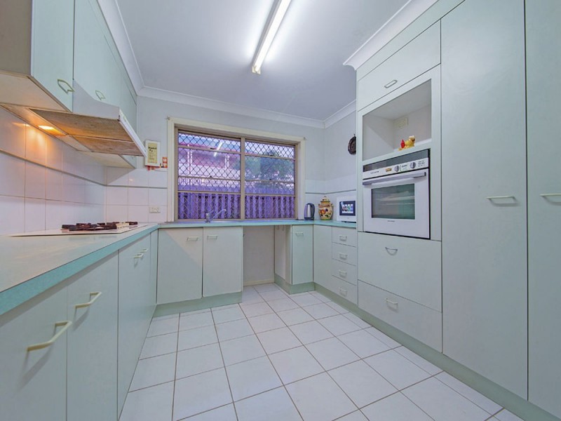 12 Trevally Crescent, Manly West QLD 4179