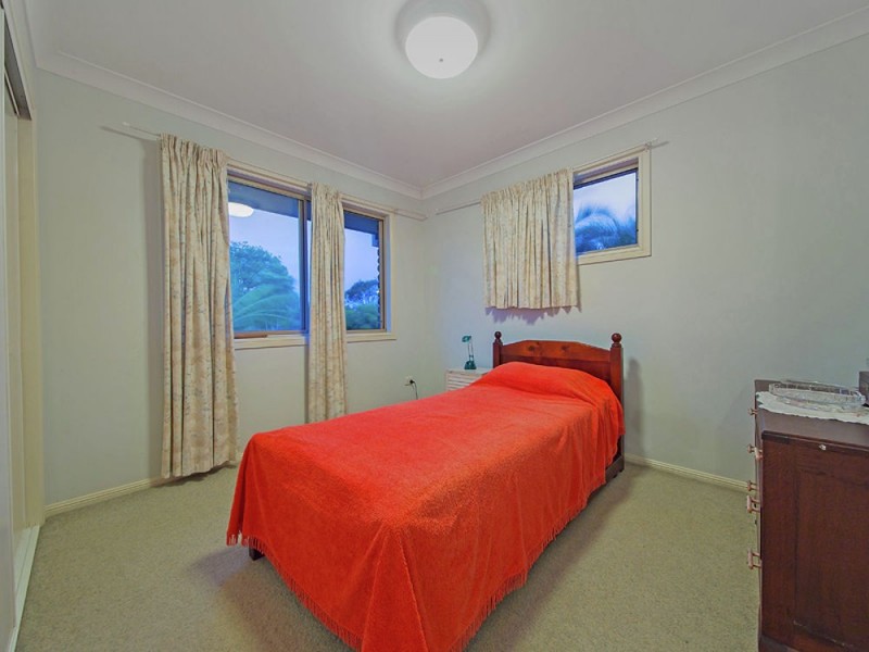 12 Trevally Crescent, Manly West QLD 4179